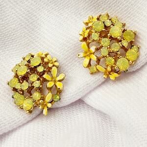 Uranium Glass Yellow Opalescent Rhinestone Floral Spray Clip On Earrings VTG UV